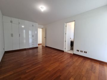 VENTA DEPARTAMENTO DUPLEX URB. LOS GRANADOS, SANTIAGO SURCO