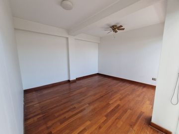 VENTA DEPARTAMENTO DUPLEX URB. LOS GRANADOS, SANTIAGO SURCO