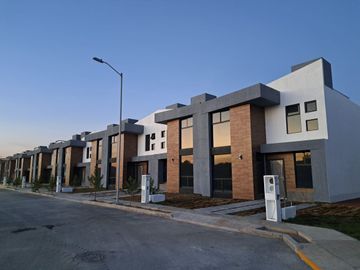 Venta de casa en Pachuca 3 Recamaras a 5 minutos de la Carr. Pachuca-Cd Sahagún.