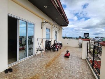 Ready to Experience Elevated Living? Your Makati Oasis Awaits! Spacious 4 Bedroom Home with Modern Comforts in Brgy Rizal. Conveniently Located Near E