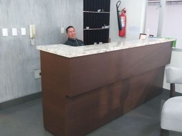 EN VENTA,$ 140.00.0  NEGOCIABLE DE 120 mtrs.SECTOR CHECOSLOVAQUIA Y 6 DE DIC. ELEGANTE DEPARTAMENTO DE 2 DORMITORIOS