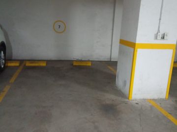 EN VENTA,$ 140.00.0  NEGOCIABLE DE 120 mtrs.SECTOR CHECOSLOVAQUIA Y 6 DE DIC. ELEGANTE DEPARTAMENTO DE 2 DORMITORIOS