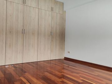Venta de duplex impecable último piso 3 dormitorios en Alberto del Campo, Magdalena