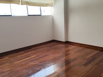 Venta de duplex impecable último piso 3 dormitorios en Alberto del Campo, Magdalena