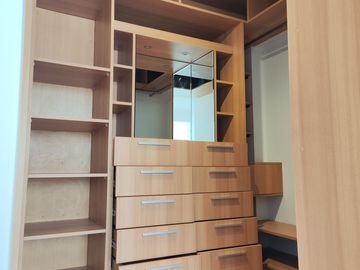 Venta de duplex impecable último piso 3 dormitorios en Alberto del Campo, Magdalena