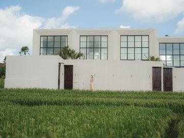 LUXURY GREENERY-STYLE 2 BEDROOM PRIVATE VILLA IN PERERENAN