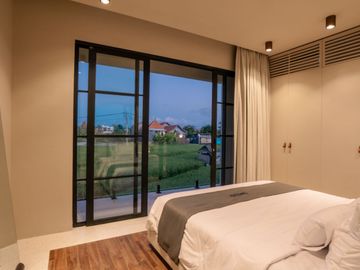 LUXURY GREENERY-STYLE 2 BEDROOM PRIVATE VILLA IN PERERENAN