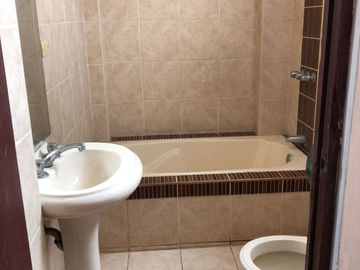 Casa Ideal Para Inversión en San Juan de Miraflores