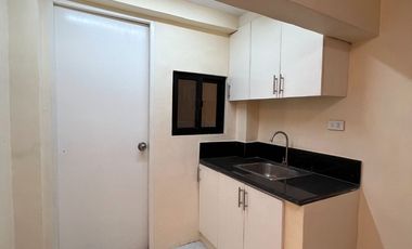 🔥 Grab This Rare Opportunity: Affordable Townhouse in Mandaluyong! 🏡 2 Bedroom 💫 Newly Renovated ✨ Only 2 Units Left! 💰 Unbelievable Price: 7.5M ONLY!