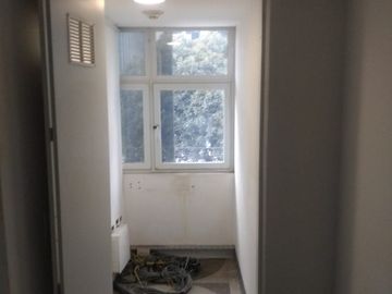 Alquiler de amplia Oficina de 293mt2 en 3 piso de edificio mixto