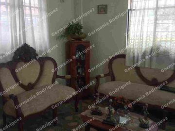 EN VENT casa 2D  en  terreno de 900m2 IBARRA Imbaya 82.000$