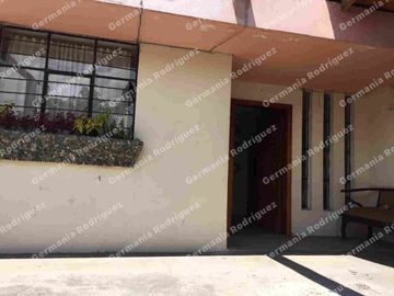 EN VENT casa 2D  en  terreno de 900m2 IBARRA Imbaya 82.000$