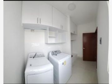 Rento departamento Equipado, Nuevo y moderno  por Tec de Monterrey en Torreon Coah.