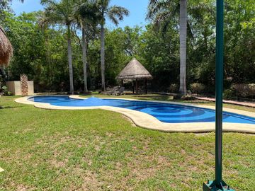 NUEVO PRECIO Excepcional casa en Regatta Puerto Morelos