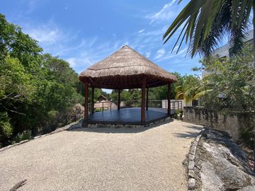 NUEVO PRECIO Excepcional casa en Regatta Puerto Morelos