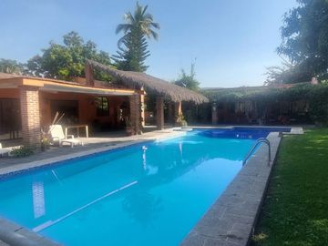 Venta Quinta con 2 Casas de descanso, Fraccionamiento Colonos, Ticumán, Morelos