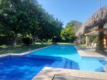 Venta Quinta con 2 Casas de descanso, Fraccionamiento Colonos, Ticumán, Morelos