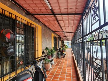 SE VENDE CASA ESQUINERA DE TRES (3) NIVELES CON TERRAZA MUNICIPAL- TULUÁ (VALLE) 💯😍
