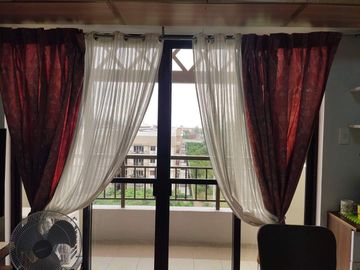 Furnished Unit 3 BR Condo and Parking in The Birchwood Acacia Estates Taguig City DMCI Homes near BGC