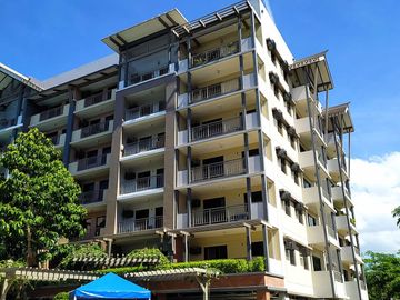 Furnished Unit 3 BR Condo and Parking in The Birchwood Acacia Estates Taguig City DMCI Homes near BGC
