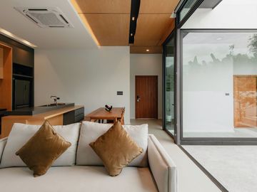 Pool Villa for sale 3 Bedrooms with furniture in Chang Phueak