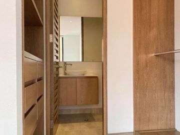 VENTA APARTAMENTO DISEÑO ALVARO GIRALDO CON BUENA ILUMINACIÓN