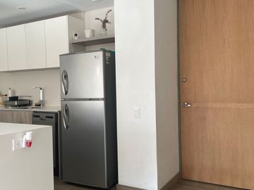 VENTA APARTAMENTO DISEÑO ALVARO GIRALDO CON BUENA ILUMINACIÓN