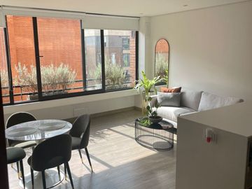 VENTA APARTAMENTO DISEÑO ALVARO GIRALDO CON BUENA ILUMINACIÓN