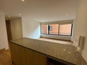 VENTA APARTAMENTO DISEÑO ALVARO GIRALDO CON BUENA ILUMINACIÓN