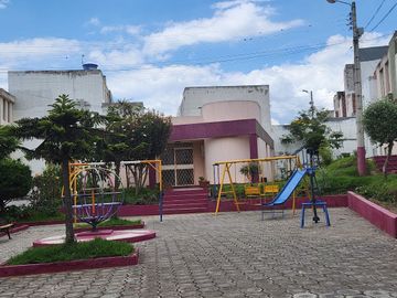 Venta de casa en conjunto, Calderon, Zabala, Panamericana norte