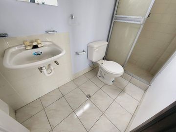 Venta de casa en conjunto, Calderon, Zabala, Panamericana norte