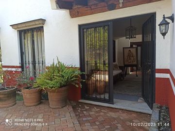 CASA UNA PLANTA , ESTILO COLONIAL  MEXICANO