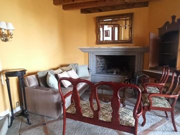 CASA UNA PLANTA , ESTILO COLONIAL  MEXICANO