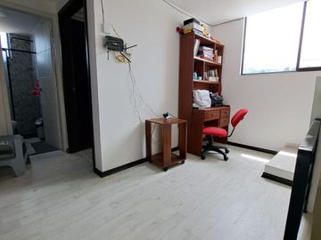 VENDO CASA EN CAYAMBE, A ESTRENAR, AMPLIA, MODERNA, ACOGEDORA