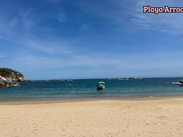 Departamento con vista al mar, Alberca, Rooftop en venta, Arrocito, Huatulco.