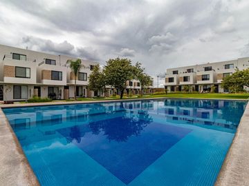 Casa en Venta con Alberca a 15 minutos de Cuernavaca en Xochitepec, Morelos