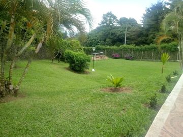 VENDO CASA CAMPESTRE LAGO CALIMA