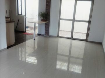 VENTA ESPECTACULAR CASA CHIA-CUNDINAMARCA