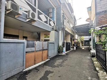 Rumah Kost 16 Kamar Tidur Dijual MURAH Di Kebon Jeruk Jakarta Barat
