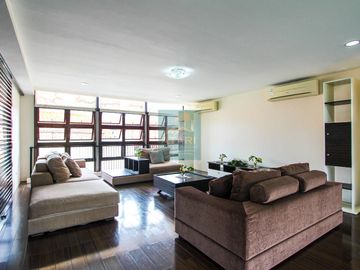 Luxurious Living in a 3BR 3-Storey House for Sale at Amara Subdivision