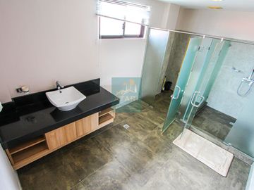 Luxurious Living in a 3BR 3-Storey House for Sale at Amara Subdivision