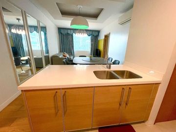 Park Terraces Point Tower | Modern Chic Two Bedroom 2BR Condo For Sale in Arnaiz Ave., Ayala Center, Makati City Near Greenbelt, Makati Med center, Fo