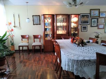 SURCO VENTA CASA * AT: 304.00 M2 *AC: 378.00 M2 - 2 PISOS + AIRES  7 DORM 8 BAÑOS 2 COCHERAS
