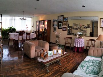 SURCO VENTA CASA * AT: 304.00 M2 *AC: 378.00 M2 - 2 PISOS + AIRES  7 DORM 8 BAÑOS 2 COCHERAS