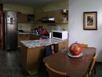 SURCO VENTA CASA * AT: 304.00 M2 *AC: 378.00 M2 - 2 PISOS + AIRES  7 DORM 8 BAÑOS 2 COCHERAS