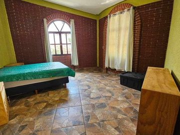 CASA EN VENTA SAN FELIPE DEL AGUA EN ESQUINA ZONA NORTE DE LA CD. OAXACA