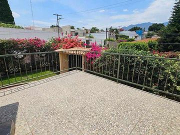 CASA EN VENTA SAN FELIPE DEL AGUA EN ESQUINA ZONA NORTE DE LA CD. OAXACA