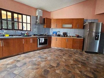 CASA EN VENTA SAN FELIPE DEL AGUA EN ESQUINA ZONA NORTE DE LA CD. OAXACA