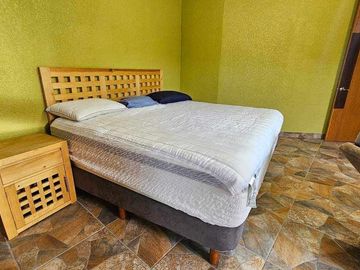 CASA EN VENTA SAN FELIPE DEL AGUA EN ESQUINA ZONA NORTE DE LA CD. OAXACA