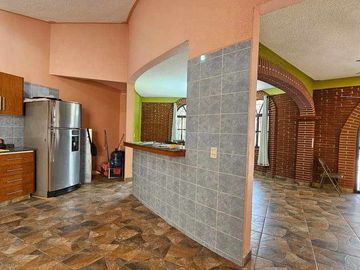 CASA EN VENTA SAN FELIPE DEL AGUA EN ESQUINA ZONA NORTE DE LA CD. OAXACA